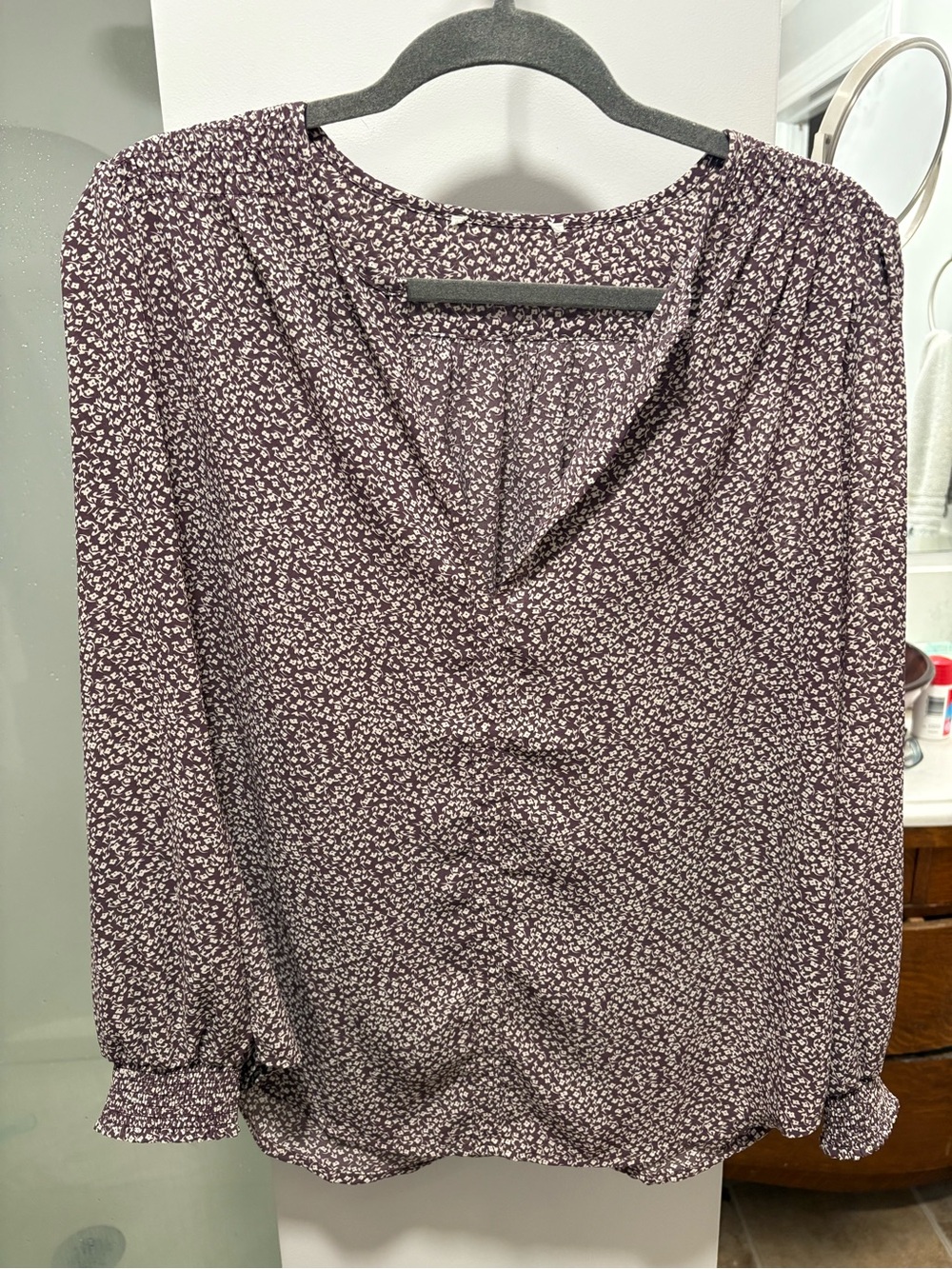 Women's Floral V-Neck Blouse in Plum
